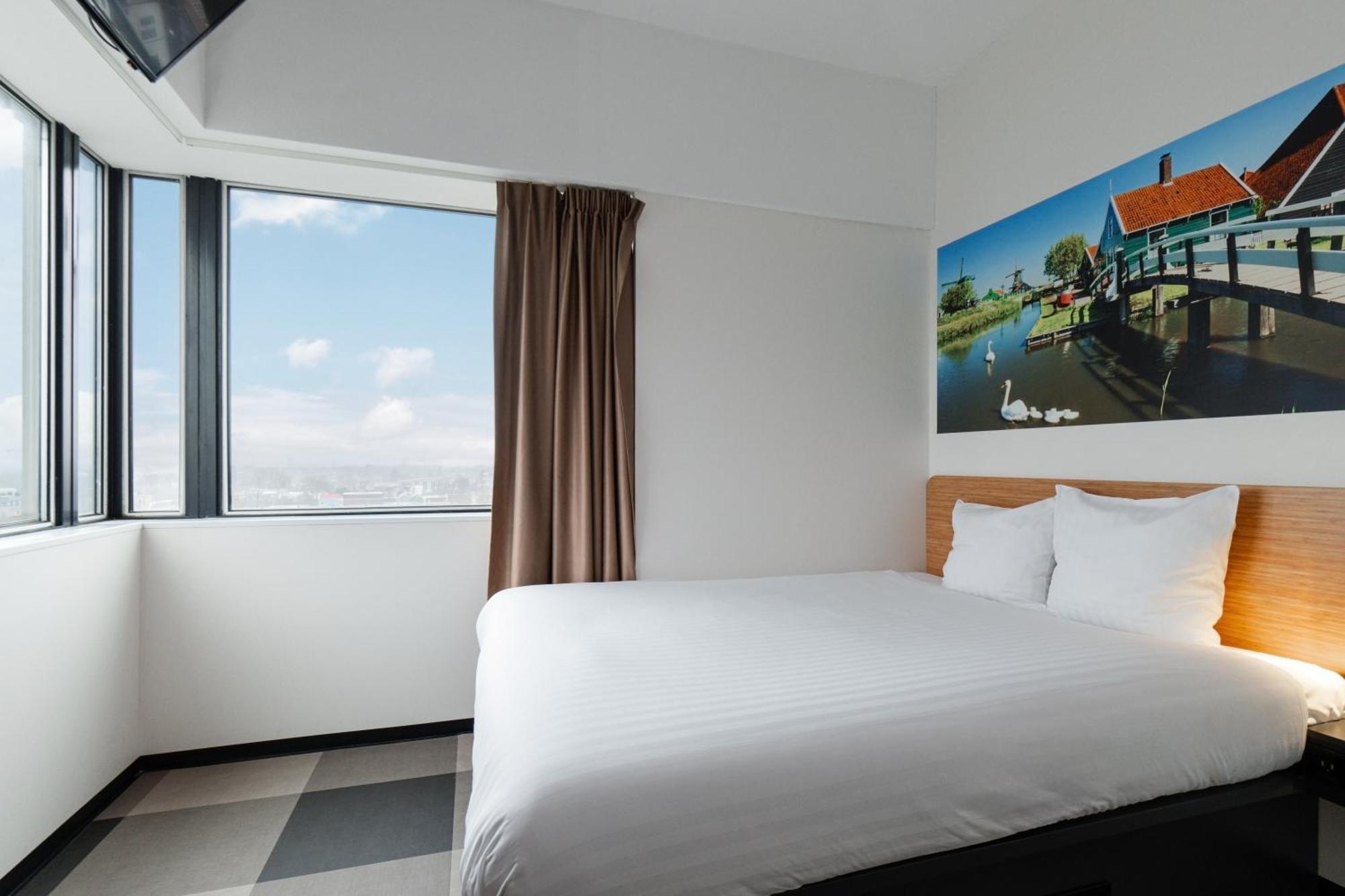 Easyhotel Amsterdam Zaandam Bagian luar foto