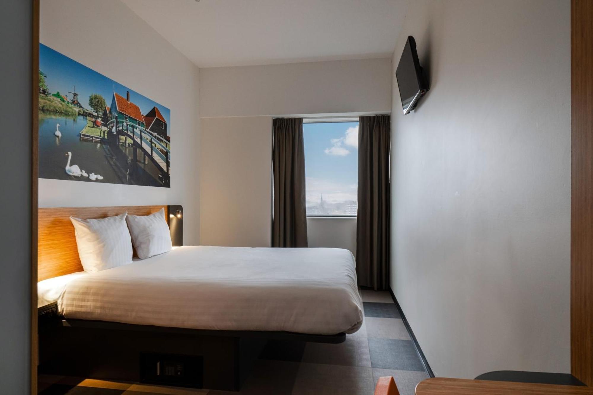 Easyhotel Amsterdam Zaandam Bagian luar foto