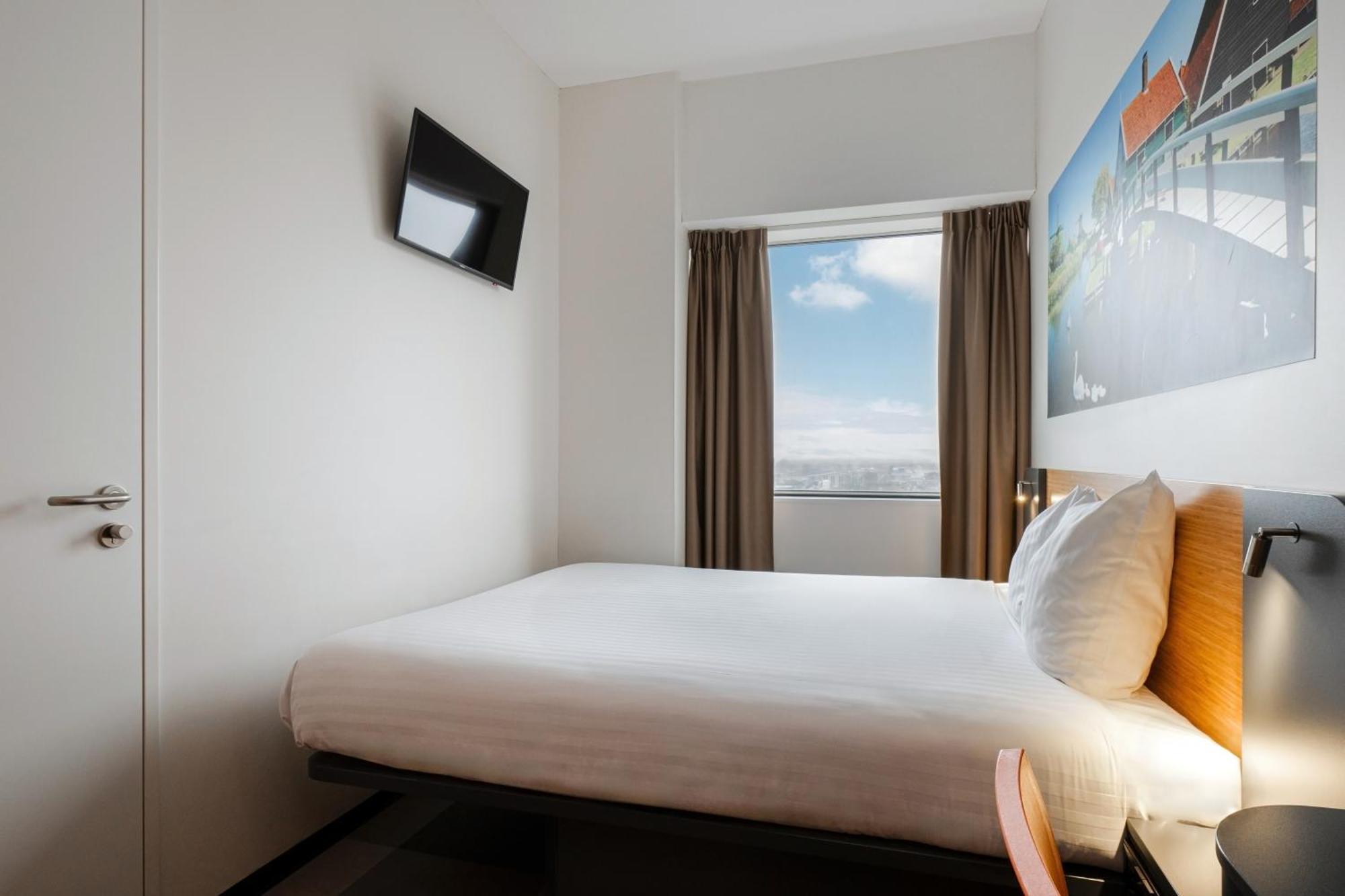 Easyhotel Amsterdam Zaandam Bagian luar foto