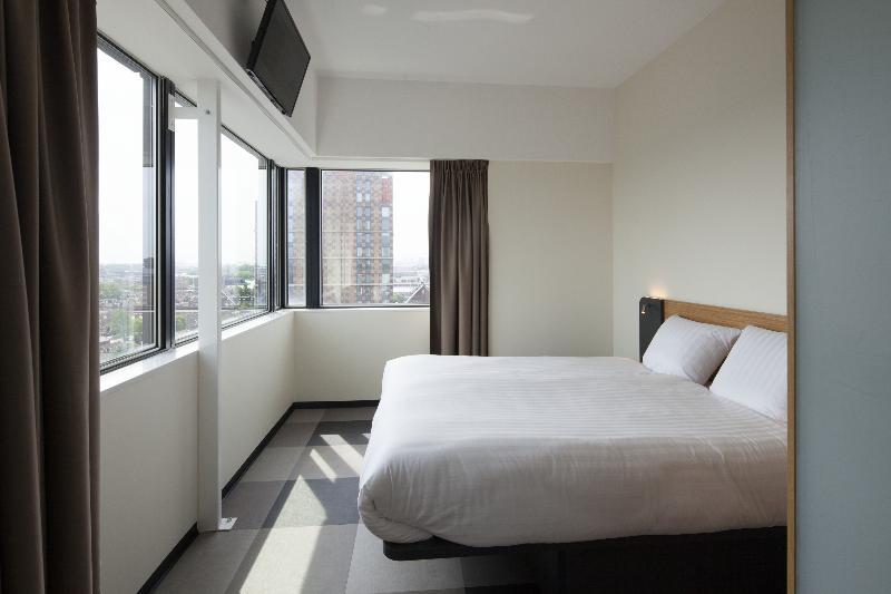 Easyhotel Amsterdam Zaandam Bagian luar foto
