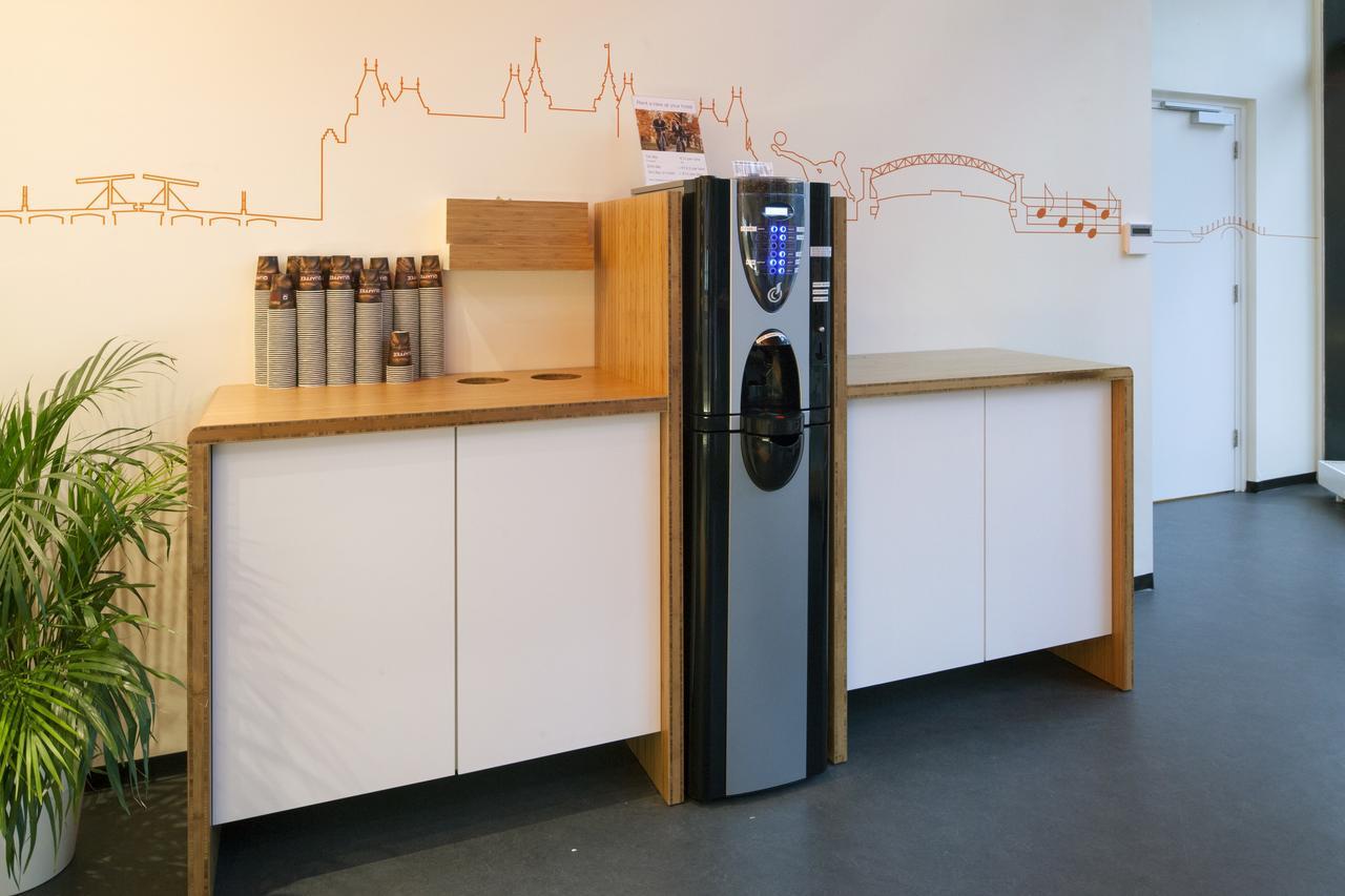 Easyhotel Amsterdam Zaandam Bagian luar foto