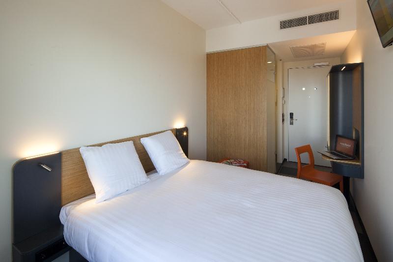 Easyhotel Amsterdam Zaandam Bagian luar foto