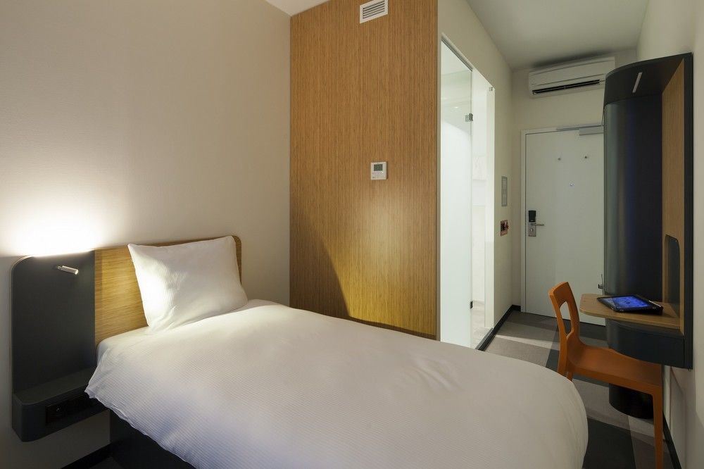 Easyhotel Amsterdam Zaandam Bagian luar foto