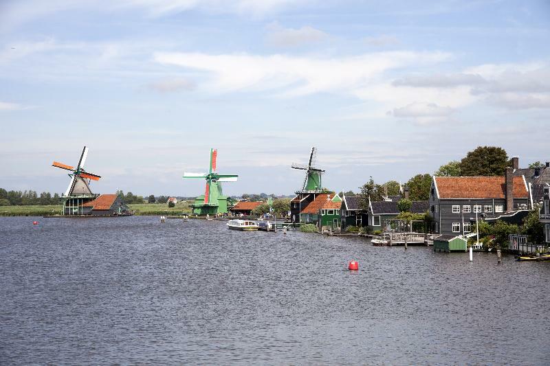 Easyhotel Amsterdam Zaandam Bagian luar foto